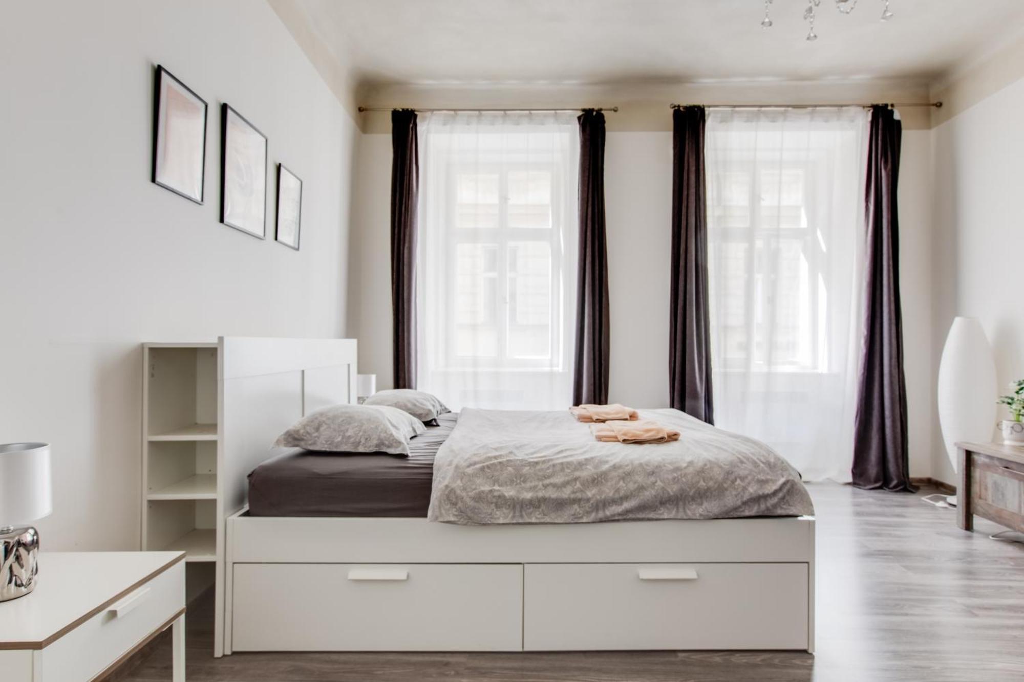 Lovely Apartments Heart Of Prague — Photos 2